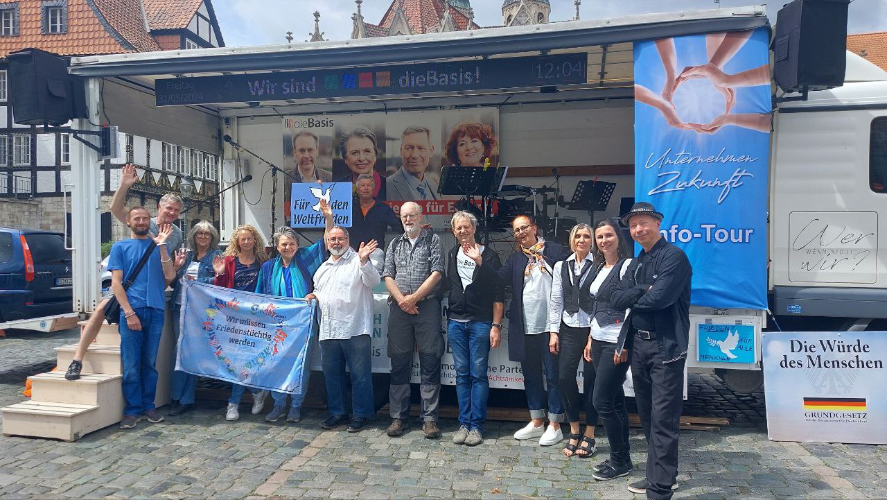 Tour 4-4 Braunschweig: Mit Partisanenliedern